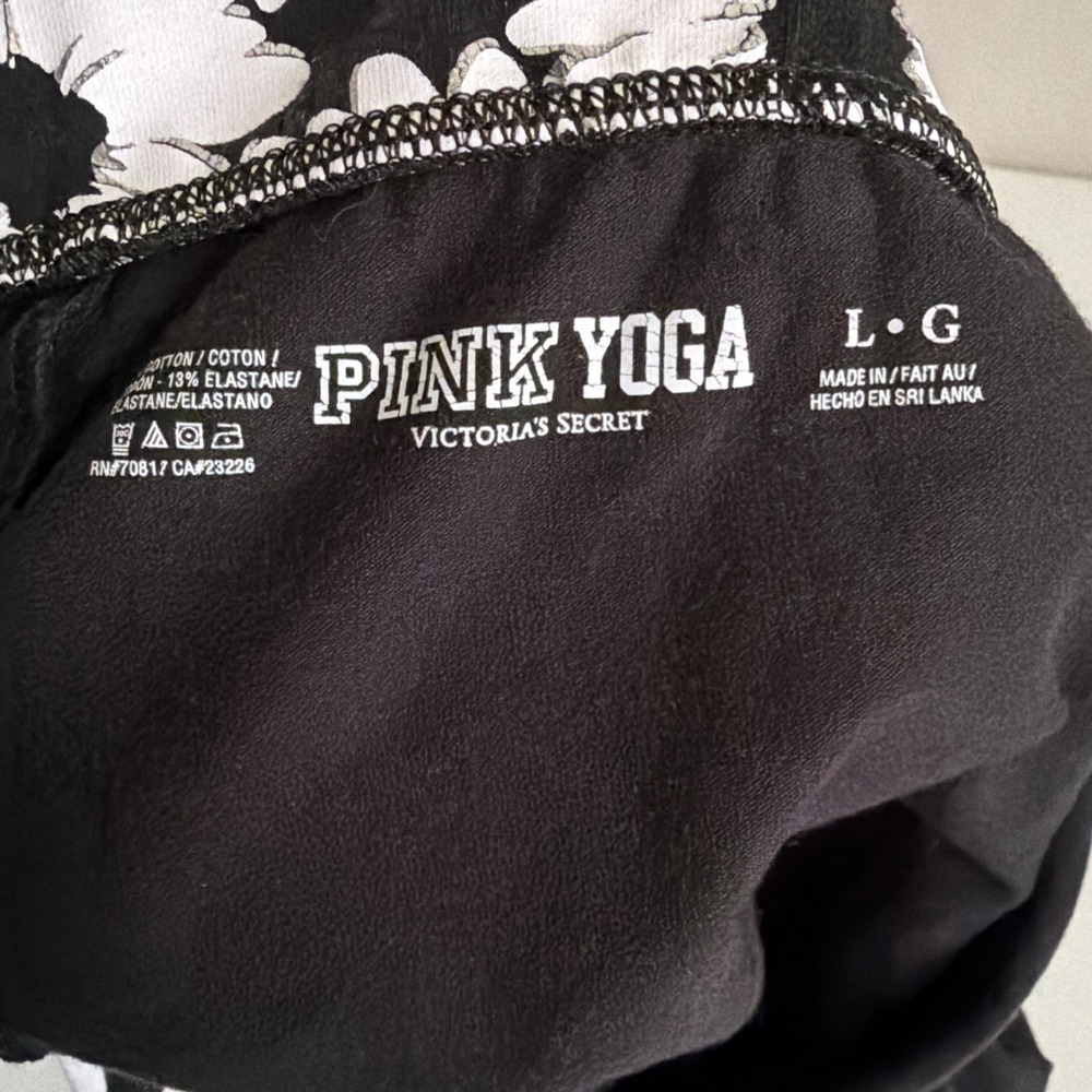 Victoria's Secret PINK Yoga Foldover Cropped Pants Black Rhinestone Sz Large Y2K - Picture 2 of 9